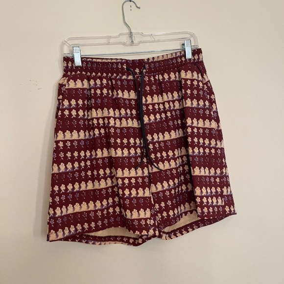 Lululemon Shorts size M - Picture 2 of 6